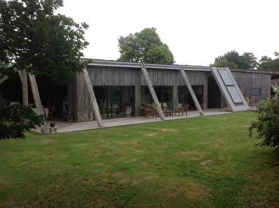 Superbe maison, proche commerces, 25 minutes des plages ...