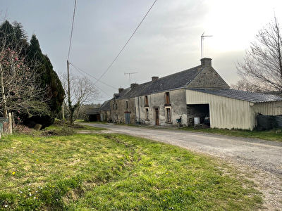 Devenez proprietaires de tout un hameau en Bretagne sud ...