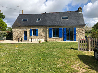 Charmante maison en pierre, 3 chambres, Vendue Louee, Berric