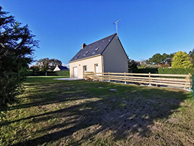 Maison, proche bourg, 5 chambres, sous sol, 2000m2 terrain, pas de travaux.