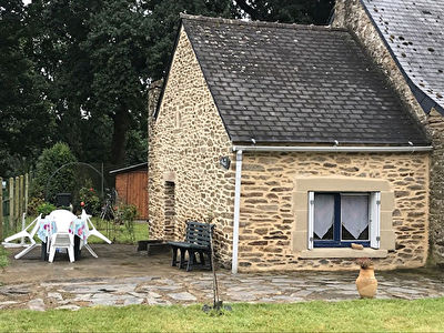 Maison pierres a 2 mins de ROCHEFORT EN TERRE