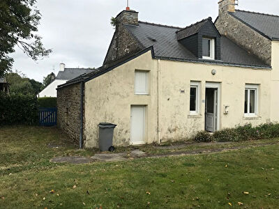 Maison pierre a renover proche Rochefort en Terre