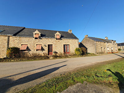longere et annexe Peaule