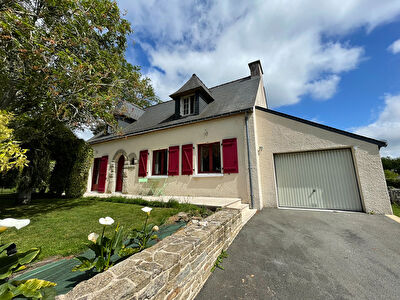 Charmante maison Neo Bretonne, calme, commerces a pieds, 140 m2, 4 chb poss 5 sur env 750 m2 terrain