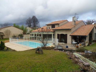Maison Leognan