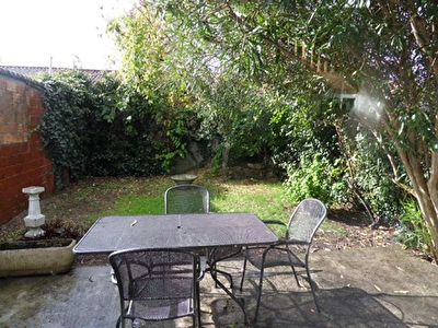 TALENCE - A louer jolie echoppe meublee de 83m2