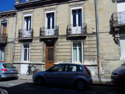 A LOUER, BORDEAUX, Proche CHU, Maison en pierre.