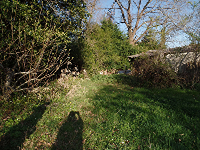 Pessac Extra rocade : Terrain de + de 900 m2 dans un quartier calme