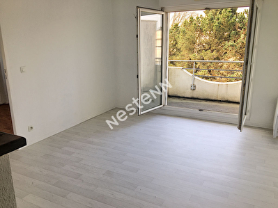Sur la commune de Gradignan- 2 PP AVEC BALCON/CELLIER/PARKING