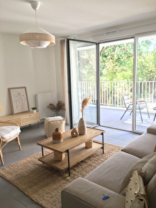 Vente d'un appartement 4 pieces dernier etage a PESSAC proche TRAM