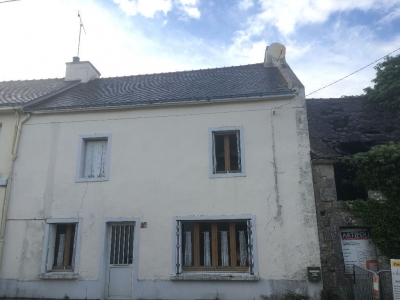 Maison Le Hezo 150 metres du golfe (a renover )