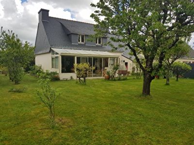 Centre ville - Maison traditionnelle 5 pieces - 120 m2