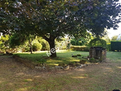 Terrain constructible avec garage, a 500m de la plage !!