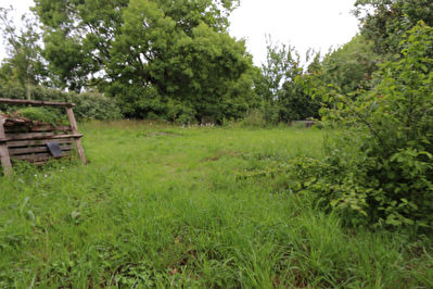Terrain St Lyphard 616 m2
