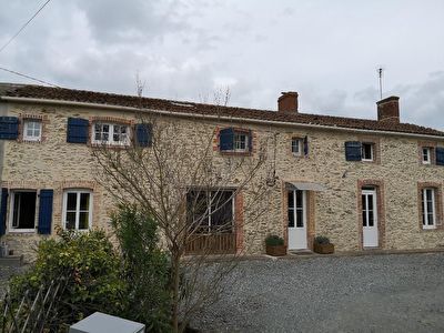 Proche Chalonnes sur Loire A VENDRE