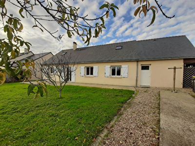 A VENDRE 6 KMS DE BEAULIEU SUR LAYON