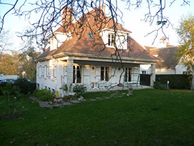 MAISON BOURGEOISE OLIVET CENTRE - 7 pieces - 173 m2