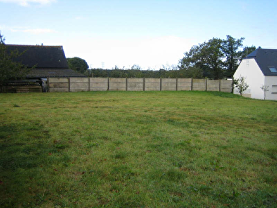 TERRAIN CONSTRUCTIBLE QUINTENIC - 750 m2