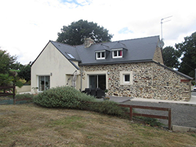 Maison en pierres au calme TREDANIEL