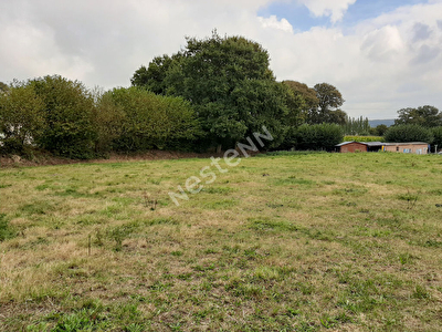Terrain Ploeuc L Hermitage 1040 m2