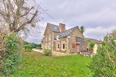 Maison Tramain d'environ 150 m2 avec plus de 3000 m2 de terrain
