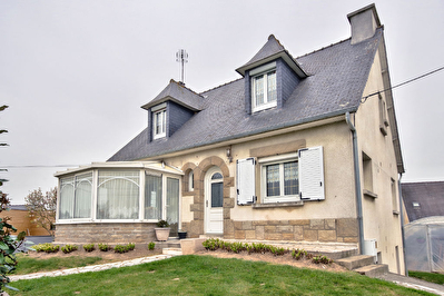 Maison Neobretonne a LAMBALLE