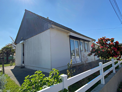 Maison de plain pied dans le bourg d'Hillion