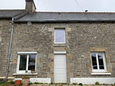 Maison en pierre en campagne de TREBRY