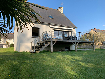 Maison traditionnelle renovee, 5 chambres TREGUEUX