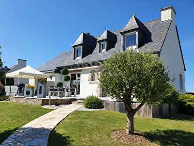 Maison Plestan 5 chambres,130 m2.