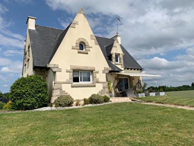 Grande maison Neo Bretonne a 3 minutes du lac de Jugon les lacs