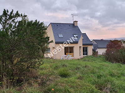 Maison d'environ 130 m2 + terrain constructible LE GOURAY