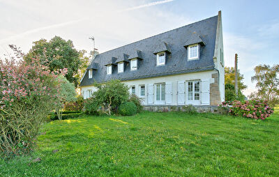Maison 6 chambres - terrain non constructible d'environ 6000 m2 -PLENEUF VAL ANDRE