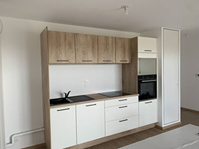 Appartement T2 Residence Terrasses du Haras avec parking prive et securise.