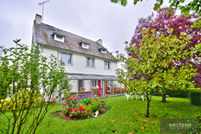 Maison 8 chambres en plein coeur du bourg de Pledran !