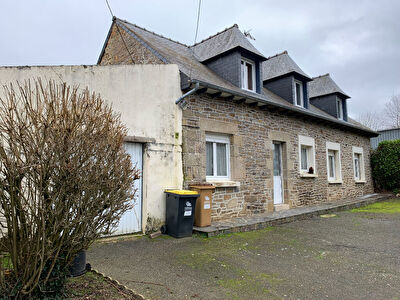 Maison en pierres avec garage PLEDELIAC