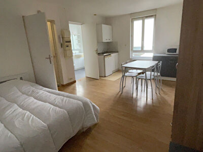 STUDIO MEUBLE - Hyper centre Saint Brieuc.