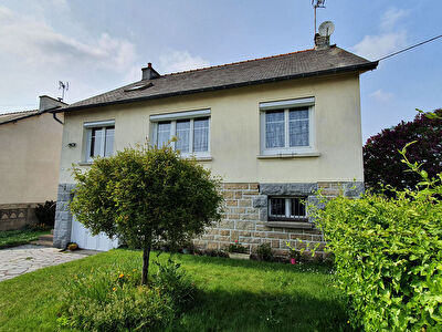 Maison Lamballe proche gare et commerces.