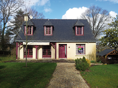 Belles prestations pour cette maison traditionnelle de 140 m2 hab.