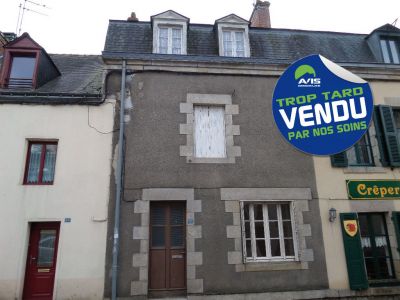 Maison de ville 4 pieces de 85 m2 hab. CENTRE VILLE !!!