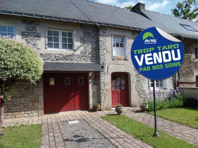 Jolie maison en pierres de 6 pieces sur 1800 m2 de terrain - EN EXCLUSIVITE !