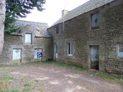 Longere a renover de 200 m2 hab. - EN EXCLUSIVITE