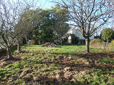 Terrain 765 m2 a Guillac (56800)