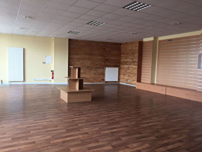 Local commercial de 160 m2 - EN EXCLUSIVITE !