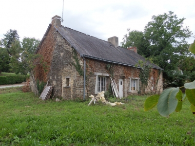 Maison a renover a Guillac (56800)