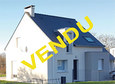 Jolie maison recente de 5 pieces a Lanouee (56120)