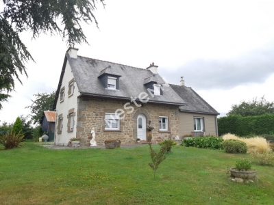 Maison de 7 pieces a Meneac (56490)