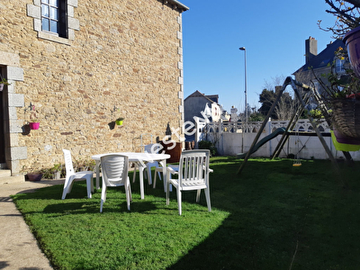 Maison de 7 pieces a Meneac (56490)