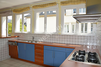 Appartement de 4 pieces - Centre ville de Ploermel (56800)