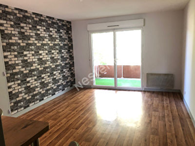 A LOUER - Appartement 3 pieces a Ploermel (56800)